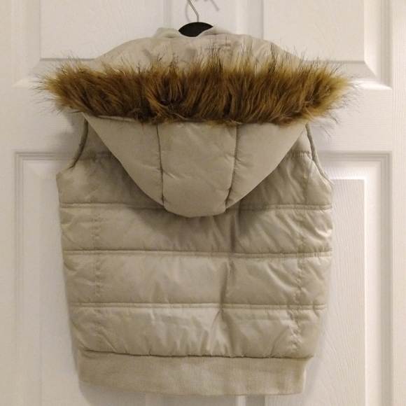 Cactus Clone puffer vest - NWT - Picture 5 of 11
